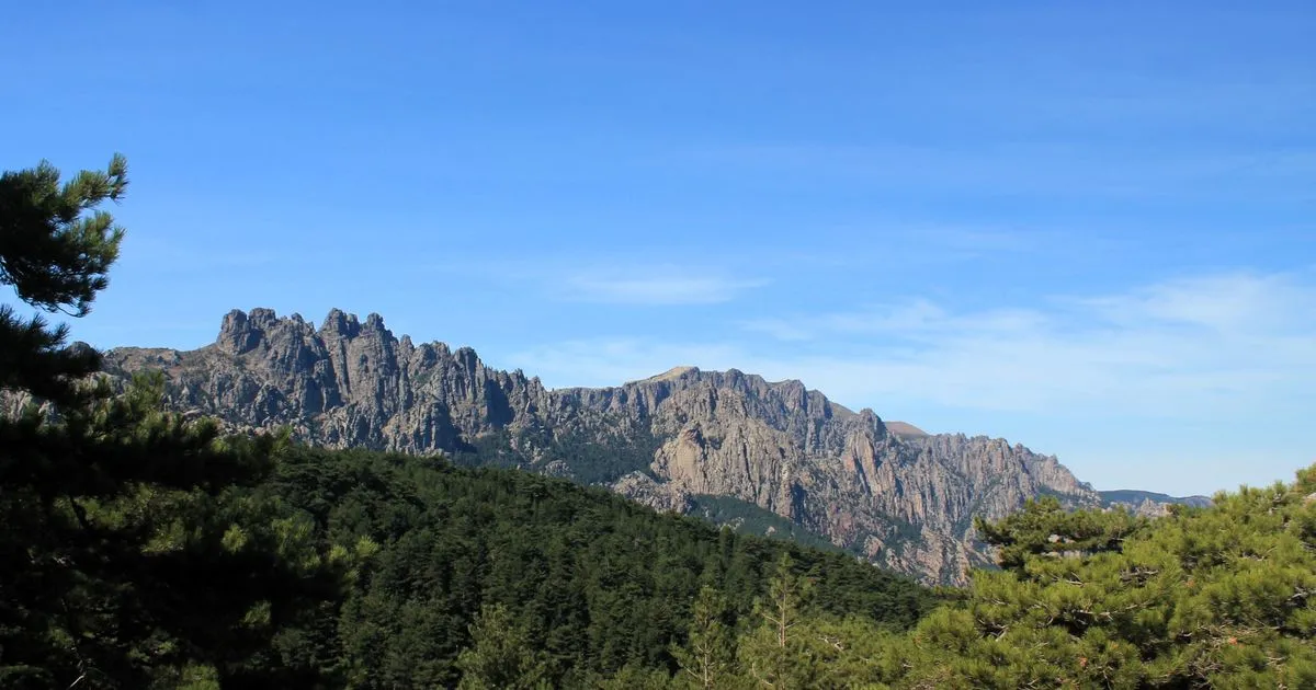 Senderismo en Montserrat: rutas por el macizo de Barcelona