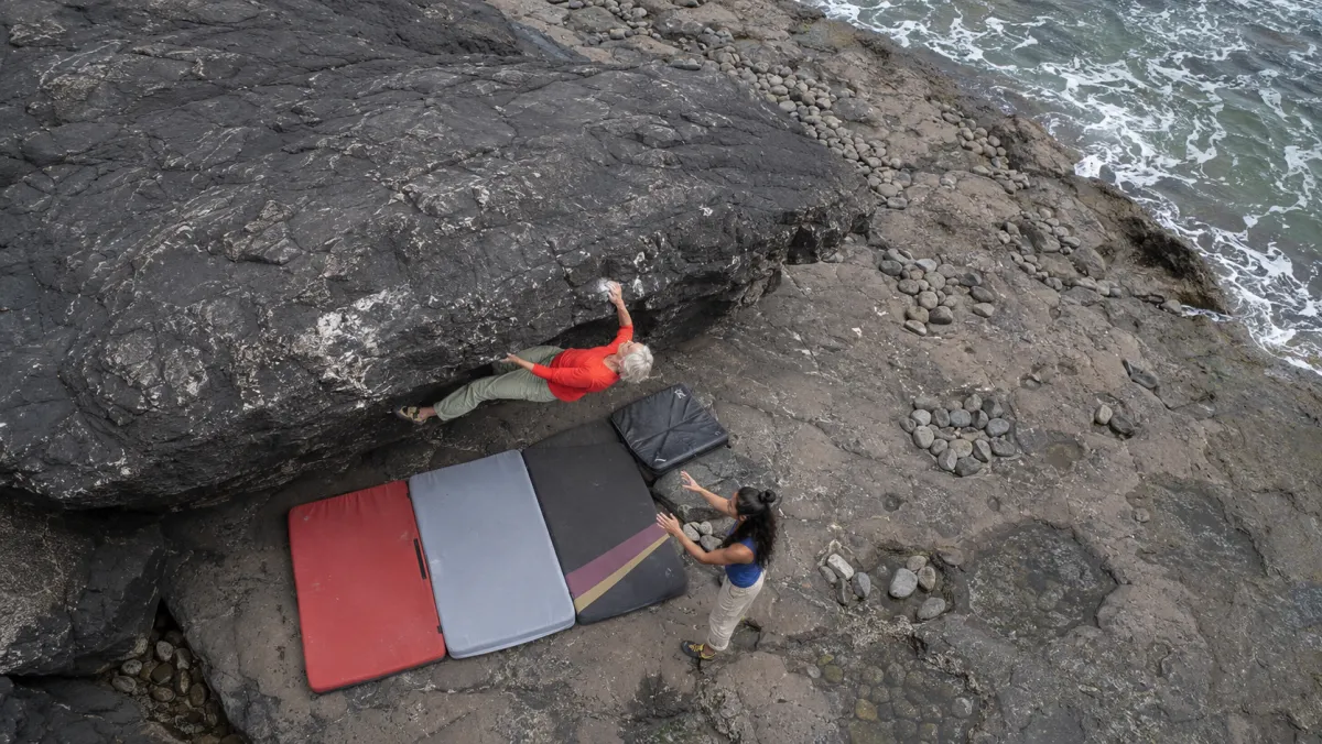 Escalada en Cabo Negro